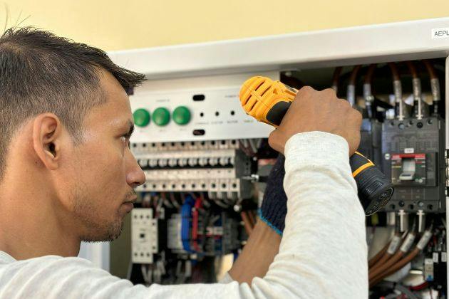 Do You Need an EICR? A Simple Guide for Homeowners & Landlord
